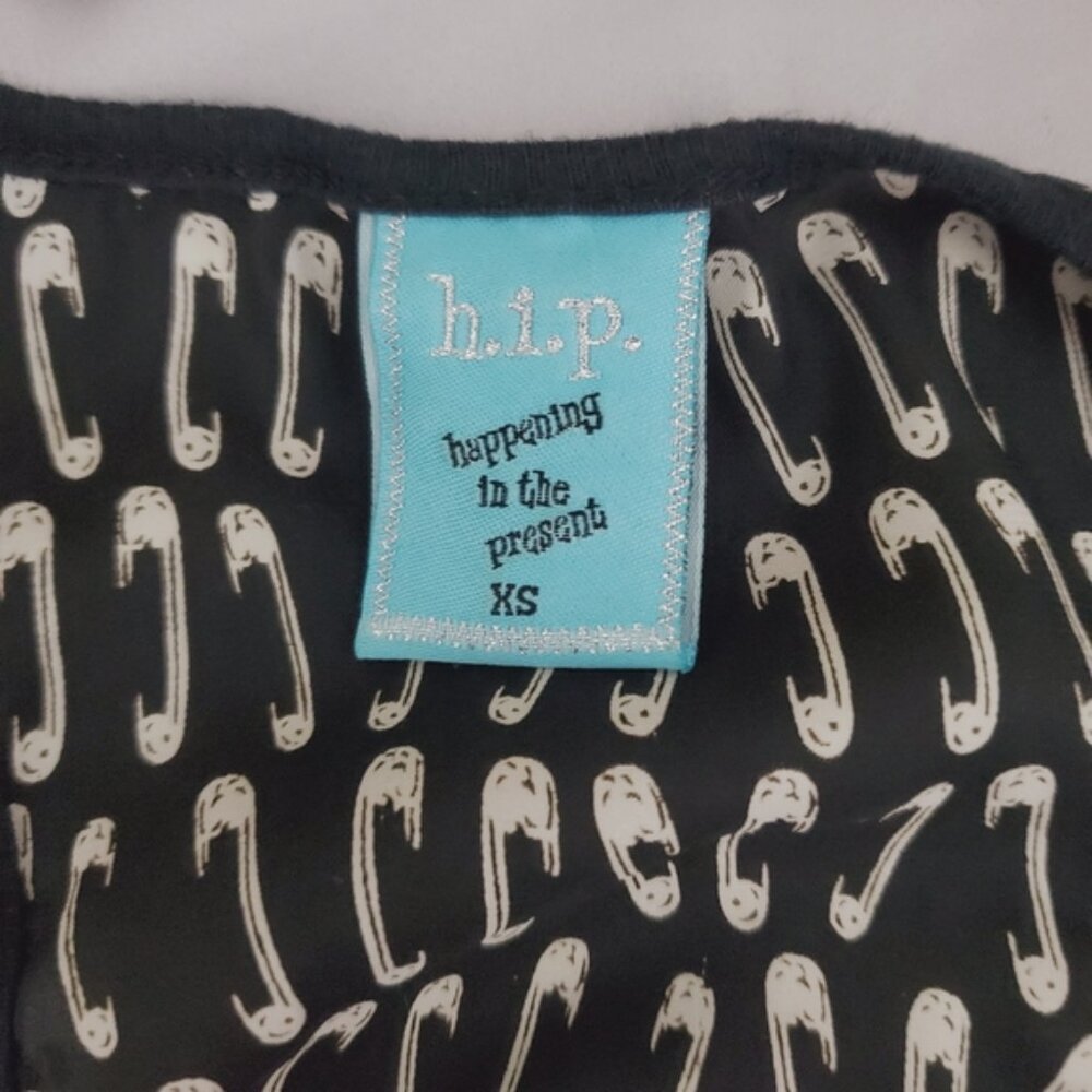 Vintage H.I.P Pins Satin Tank - Picture 4 of 4